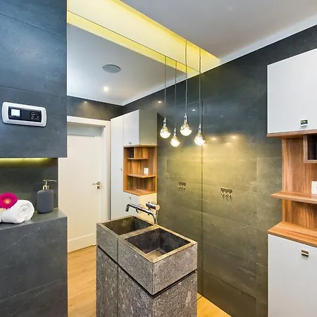 Staywin Dream Island